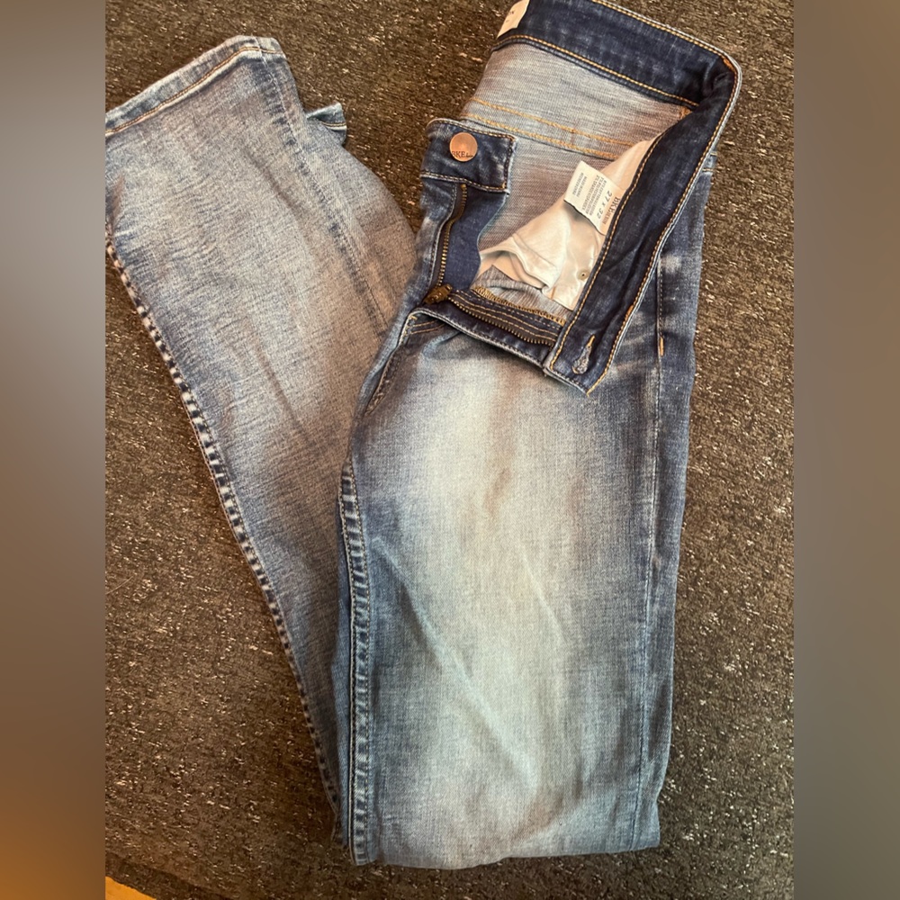 BKE jeans.  Like new. No tags. Size 27